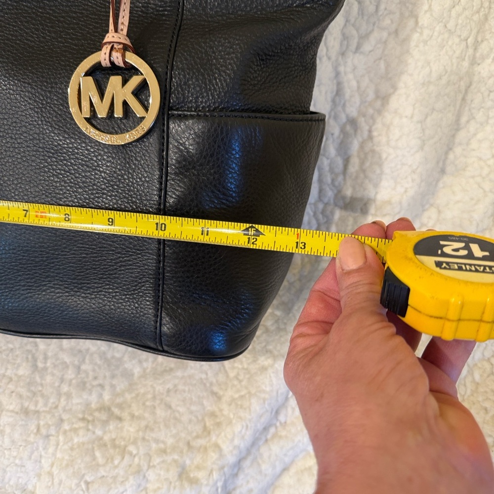 Michael Kors jet set Bedford style tote - Picture 9 of 11